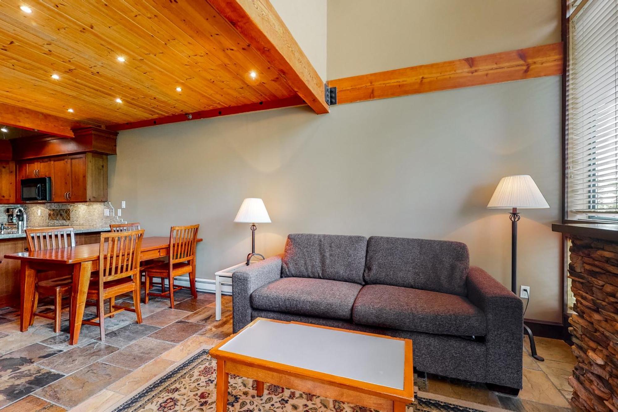 Greystone Lodge ウィスラー 部屋 写真